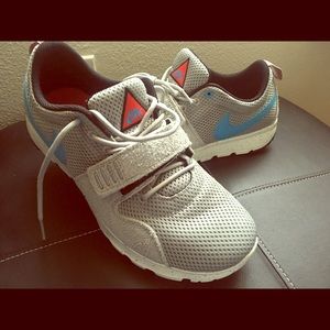 Brand New NIKES never worn size 9.5 men.